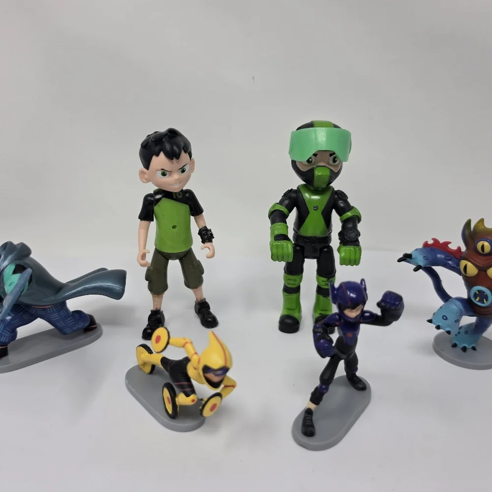 Big Hero 6 Baymax Hiro Tadashi Action Figure Toy Lot